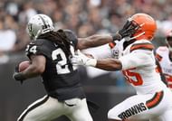 Cleveland Browns v Oakland Raiders